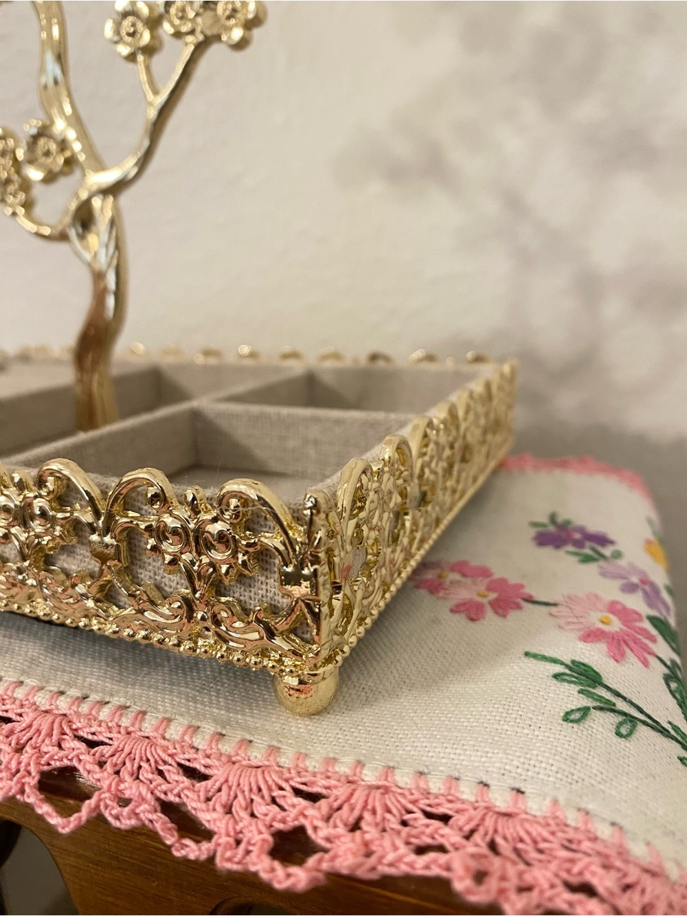 Gold Floral Jewelry Organizer Tree with Fabric Tray - Picture 3 of 7